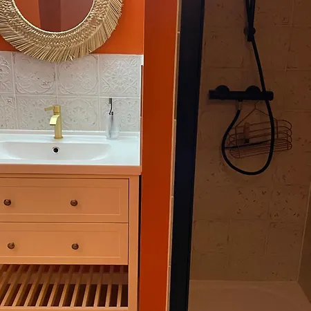 Apartman Entre Parenthese